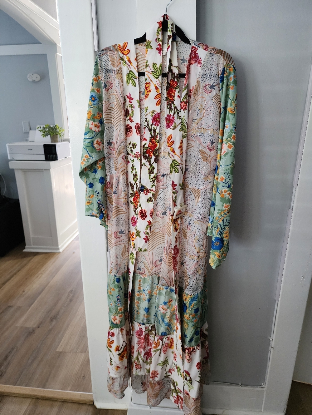 Anthropologie Dani Floral Kimono